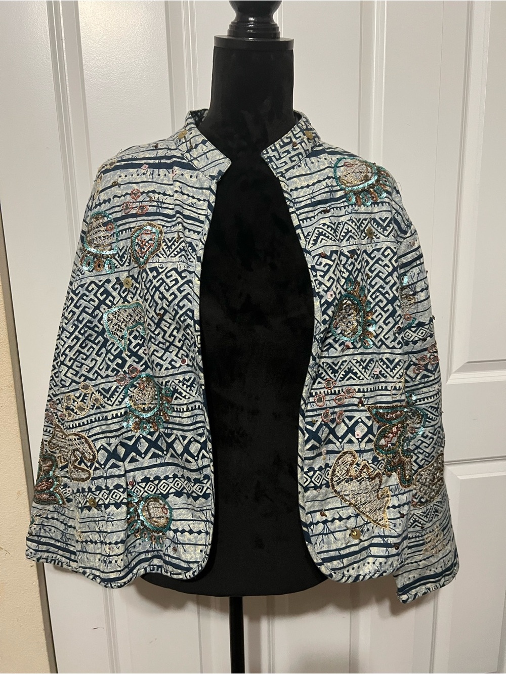Chico's Size 3 Embellished Boho Linen Blend Open Front Jacket Sequin Beaded Art